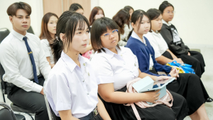 สาขาวิชาภาษาอังกฤษ ศศ.บ. เสริมความแกร่งนักศึกษา จัดอบรมบุคลิกภาพให้นักศึกษาเตรียมความพร้อมสู่โลกอาชีพ