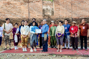 หลักสูตรครุศาสตรบัณฑิต วิชาเอกภาษาไทย คณะมนุษยศาสตร์ฯ ร่วมจัดประชันกลอนสด งานแผ่นดินสมเด็จพระนารายณ์มหาราช ครั้งที่ 38