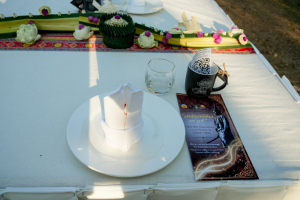 มรภ.เทพสตรี จัดงาน “สำรับกับข้าว 3 บุรี” อย่างงดงามด้วยศิลป์แห่งการจัดสำรับ บูรณาการทุกภาคส่วน ภายใต้การเป็นประธานเปิดงานของผู้ว่าราชการจังหวัดลพบุรี รวมพลัง Soft Power จากนางงาม Mister และศิลปินชื่อดัง ร่วมถ่ายทอดเสน่ห์อาหารท้องถิ่นสู่สังคม เบื้องหลังความสำเร็จเกิดจากการต่อยอดงานวิจัยภาคสนาม สู่การสร้างสรรค์ประสบการณ์อาหารไทยแบบ Fine Dining ยกระดับอาหารท้องถิ่นสู่เวที Soft Power และขับเคลื่อนสู่เศรษฐกิจสร้างสรรค์อย่างเป็นรูปธรรม