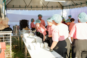 มรภ.เทพสตรี จัดงาน “สำรับกับข้าว 3 บุรี” อย่างงดงามด้วยศิลป์แห่งการจัดสำรับ บูรณาการทุกภาคส่วน ภายใต้การเป็นประธานเปิดงานของผู้ว่าราชการจังหวัดลพบุรี รวมพลัง Soft Power จากนางงาม Mister และศิลปินชื่อดัง ร่วมถ่ายทอดเสน่ห์อาหารท้องถิ่นสู่สังคม เบื้องหลังความสำเร็จเกิดจากการต่อยอดงานวิจัยภาคสนาม สู่การสร้างสรรค์ประสบการณ์อาหารไทยแบบ Fine Dining ยกระดับอาหารท้องถิ่นสู่เวที Soft Power และขับเคลื่อนสู่เศรษฐกิจสร้างสรรค์อย่างเป็นรูปธรรม