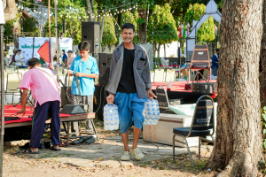 มรภ.เทพสตรี จัดงาน “สำรับกับข้าว 3 บุรี” อย่างงดงามด้วยศิลป์แห่งการจัดสำรับ บูรณาการทุกภาคส่วน ภายใต้การเป็นประธานเปิดงานของผู้ว่าราชการจังหวัดลพบุรี รวมพลัง Soft Power จากนางงาม Mister และศิลปินชื่อดัง ร่วมถ่ายทอดเสน่ห์อาหารท้องถิ่นสู่สังคม เบื้องหลังความสำเร็จเกิดจากการต่อยอดงานวิจัยภาคสนาม สู่การสร้างสรรค์ประสบการณ์อาหารไทยแบบ Fine Dining ยกระดับอาหารท้องถิ่นสู่เวที Soft Power และขับเคลื่อนสู่เศรษฐกิจสร้างสรรค์อย่างเป็นรูปธรรม