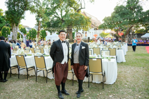 มรภ.เทพสตรี จัดงาน “สำรับกับข้าว 3 บุรี” อย่างงดงามด้วยศิลป์แห่งการจัดสำรับ บูรณาการทุกภาคส่วน ภายใต้การเป็นประธานเปิดงานของผู้ว่าราชการจังหวัดลพบุรี รวมพลัง Soft Power จากนางงาม Mister และศิลปินชื่อดัง ร่วมถ่ายทอดเสน่ห์อาหารท้องถิ่นสู่สังคม เบื้องหลังความสำเร็จเกิดจากการต่อยอดงานวิจัยภาคสนาม สู่การสร้างสรรค์ประสบการณ์อาหารไทยแบบ Fine Dining ยกระดับอาหารท้องถิ่นสู่เวที Soft Power และขับเคลื่อนสู่เศรษฐกิจสร้างสรรค์อย่างเป็นรูปธรรม