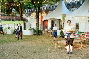 มรภ.เทพสตรี จัดงาน “สำรับกับข้าว 3 บุรี” อย่างงดงามด้วยศิลป์แห่งการจัดสำรับ บูรณาการทุกภาคส่วน ภายใต้การเป็นประธานเปิดงานของผู้ว่าราชการจังหวัดลพบุรี รวมพลัง Soft Power จากนางงาม Mister และศิลปินชื่อดัง ร่วมถ่ายทอดเสน่ห์อาหารท้องถิ่นสู่สังคม เบื้องหลังความสำเร็จเกิดจากการต่อยอดงานวิจัยภาคสนาม สู่การสร้างสรรค์ประสบการณ์อาหารไทยแบบ Fine Dining ยกระดับอาหารท้องถิ่นสู่เวที Soft Power และขับเคลื่อนสู่เศรษฐกิจสร้างสรรค์อย่างเป็นรูปธรรม