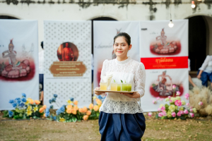 มรภ.เทพสตรี จัดงาน “สำรับกับข้าว 3 บุรี” อย่างงดงามด้วยศิลป์แห่งการจัดสำรับ บูรณาการทุกภาคส่วน ภายใต้การเป็นประธานเปิดงานของผู้ว่าราชการจังหวัดลพบุรี รวมพลัง Soft Power จากนางงาม Mister และศิลปินชื่อดัง ร่วมถ่ายทอดเสน่ห์อาหารท้องถิ่นสู่สังคม เบื้องหลังความสำเร็จเกิดจากการต่อยอดงานวิจัยภาคสนาม สู่การสร้างสรรค์ประสบการณ์อาหารไทยแบบ Fine Dining ยกระดับอาหารท้องถิ่นสู่เวที Soft Power และขับเคลื่อนสู่เศรษฐกิจสร้างสรรค์อย่างเป็นรูปธรรม