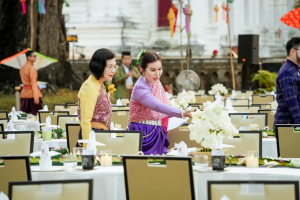 มรภ.เทพสตรี จัดงาน “สำรับกับข้าว 3 บุรี” อย่างงดงามด้วยศิลป์แห่งการจัดสำรับ บูรณาการทุกภาคส่วน ภายใต้การเป็นประธานเปิดงานของผู้ว่าราชการจังหวัดลพบุรี รวมพลัง Soft Power จากนางงาม Mister และศิลปินชื่อดัง ร่วมถ่ายทอดเสน่ห์อาหารท้องถิ่นสู่สังคม เบื้องหลังความสำเร็จเกิดจากการต่อยอดงานวิจัยภาคสนาม สู่การสร้างสรรค์ประสบการณ์อาหารไทยแบบ Fine Dining ยกระดับอาหารท้องถิ่นสู่เวที Soft Power และขับเคลื่อนสู่เศรษฐกิจสร้างสรรค์อย่างเป็นรูปธรรม