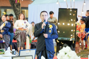 มรภ.เทพสตรี จัดงาน “สำรับกับข้าว 3 บุรี” อย่างงดงามด้วยศิลป์แห่งการจัดสำรับ บูรณาการทุกภาคส่วน ภายใต้การเป็นประธานเปิดงานของผู้ว่าราชการจังหวัดลพบุรี รวมพลัง Soft Power จากนางงาม Mister และศิลปินชื่อดัง ร่วมถ่ายทอดเสน่ห์อาหารท้องถิ่นสู่สังคม เบื้องหลังความสำเร็จเกิดจากการต่อยอดงานวิจัยภาคสนาม สู่การสร้างสรรค์ประสบการณ์อาหารไทยแบบ Fine Dining ยกระดับอาหารท้องถิ่นสู่เวที Soft Power และขับเคลื่อนสู่เศรษฐกิจสร้างสรรค์อย่างเป็นรูปธรรม