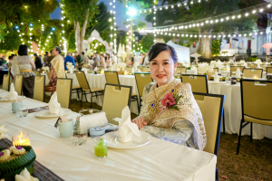 มรภ.เทพสตรี จัดงาน “สำรับกับข้าว 3 บุรี” อย่างงดงามด้วยศิลป์แห่งการจัดสำรับ บูรณาการทุกภาคส่วน ภายใต้การเป็นประธานเปิดงานของผู้ว่าราชการจังหวัดลพบุรี รวมพลัง Soft Power จากนางงาม Mister และศิลปินชื่อดัง ร่วมถ่ายทอดเสน่ห์อาหารท้องถิ่นสู่สังคม เบื้องหลังความสำเร็จเกิดจากการต่อยอดงานวิจัยภาคสนาม สู่การสร้างสรรค์ประสบการณ์อาหารไทยแบบ Fine Dining ยกระดับอาหารท้องถิ่นสู่เวที Soft Power และขับเคลื่อนสู่เศรษฐกิจสร้างสรรค์อย่างเป็นรูปธรรม