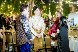 มรภ.เทพสตรี จัดงาน “สำรับกับข้าว 3 บุรี” อย่างงดงามด้วยศิลป์แห่งการจัดสำรับ บูรณาการทุกภาคส่วน ภายใต้การเป็นประธานเปิดงานของผู้ว่าราชการจังหวัดลพบุรี รวมพลัง Soft Power จากนางงาม Mister และศิลปินชื่อดัง ร่วมถ่ายทอดเสน่ห์อาหารท้องถิ่นสู่สังคม เบื้องหลังความสำเร็จเกิดจากการต่อยอดงานวิจัยภาคสนาม สู่การสร้างสรรค์ประสบการณ์อาหารไทยแบบ Fine Dining ยกระดับอาหารท้องถิ่นสู่เวที Soft Power และขับเคลื่อนสู่เศรษฐกิจสร้างสรรค์อย่างเป็นรูปธรรม