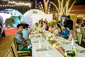 มรภ.เทพสตรี จัดงาน “สำรับกับข้าว 3 บุรี” อย่างงดงามด้วยศิลป์แห่งการจัดสำรับ บูรณาการทุกภาคส่วน ภายใต้การเป็นประธานเปิดงานของผู้ว่าราชการจังหวัดลพบุรี รวมพลัง Soft Power จากนางงาม Mister และศิลปินชื่อดัง ร่วมถ่ายทอดเสน่ห์อาหารท้องถิ่นสู่สังคม เบื้องหลังความสำเร็จเกิดจากการต่อยอดงานวิจัยภาคสนาม สู่การสร้างสรรค์ประสบการณ์อาหารไทยแบบ Fine Dining ยกระดับอาหารท้องถิ่นสู่เวที Soft Power และขับเคลื่อนสู่เศรษฐกิจสร้างสรรค์อย่างเป็นรูปธรรม