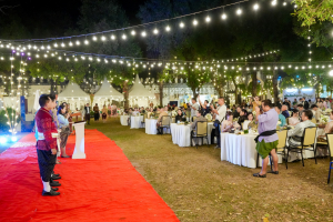 มรภ.เทพสตรี จัดงาน “สำรับกับข้าว 3 บุรี” อย่างงดงามด้วยศิลป์แห่งการจัดสำรับ บูรณาการทุกภาคส่วน ภายใต้การเป็นประธานเปิดงานของผู้ว่าราชการจังหวัดลพบุรี รวมพลัง Soft Power จากนางงาม Mister และศิลปินชื่อดัง ร่วมถ่ายทอดเสน่ห์อาหารท้องถิ่นสู่สังคม เบื้องหลังความสำเร็จเกิดจากการต่อยอดงานวิจัยภาคสนาม สู่การสร้างสรรค์ประสบการณ์อาหารไทยแบบ Fine Dining ยกระดับอาหารท้องถิ่นสู่เวที Soft Power และขับเคลื่อนสู่เศรษฐกิจสร้างสรรค์อย่างเป็นรูปธรรม