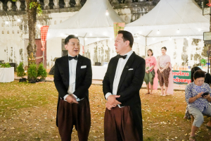 มรภ.เทพสตรี จัดงาน “สำรับกับข้าว 3 บุรี” อย่างงดงามด้วยศิลป์แห่งการจัดสำรับ บูรณาการทุกภาคส่วน ภายใต้การเป็นประธานเปิดงานของผู้ว่าราชการจังหวัดลพบุรี รวมพลัง Soft Power จากนางงาม Mister และศิลปินชื่อดัง ร่วมถ่ายทอดเสน่ห์อาหารท้องถิ่นสู่สังคม เบื้องหลังความสำเร็จเกิดจากการต่อยอดงานวิจัยภาคสนาม สู่การสร้างสรรค์ประสบการณ์อาหารไทยแบบ Fine Dining ยกระดับอาหารท้องถิ่นสู่เวที Soft Power และขับเคลื่อนสู่เศรษฐกิจสร้างสรรค์อย่างเป็นรูปธรรม