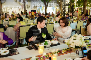 มรภ.เทพสตรี จัดงาน “สำรับกับข้าว 3 บุรี” อย่างงดงามด้วยศิลป์แห่งการจัดสำรับ บูรณาการทุกภาคส่วน ภายใต้การเป็นประธานเปิดงานของผู้ว่าราชการจังหวัดลพบุรี รวมพลัง Soft Power จากนางงาม Mister และศิลปินชื่อดัง ร่วมถ่ายทอดเสน่ห์อาหารท้องถิ่นสู่สังคม เบื้องหลังความสำเร็จเกิดจากการต่อยอดงานวิจัยภาคสนาม สู่การสร้างสรรค์ประสบการณ์อาหารไทยแบบ Fine Dining ยกระดับอาหารท้องถิ่นสู่เวที Soft Power และขับเคลื่อนสู่เศรษฐกิจสร้างสรรค์อย่างเป็นรูปธรรม