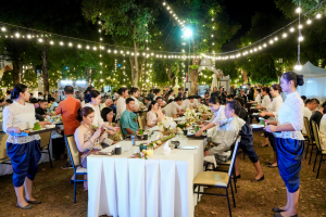 มรภ.เทพสตรี จัดงาน “สำรับกับข้าว 3 บุรี” อย่างงดงามด้วยศิลป์แห่งการจัดสำรับ บูรณาการทุกภาคส่วน ภายใต้การเป็นประธานเปิดงานของผู้ว่าราชการจังหวัดลพบุรี รวมพลัง Soft Power จากนางงาม Mister และศิลปินชื่อดัง ร่วมถ่ายทอดเสน่ห์อาหารท้องถิ่นสู่สังคม เบื้องหลังความสำเร็จเกิดจากการต่อยอดงานวิจัยภาคสนาม สู่การสร้างสรรค์ประสบการณ์อาหารไทยแบบ Fine Dining ยกระดับอาหารท้องถิ่นสู่เวที Soft Power และขับเคลื่อนสู่เศรษฐกิจสร้างสรรค์อย่างเป็นรูปธรรม