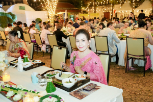 มรภ.เทพสตรี จัดงาน “สำรับกับข้าว 3 บุรี” อย่างงดงามด้วยศิลป์แห่งการจัดสำรับ บูรณาการทุกภาคส่วน ภายใต้การเป็นประธานเปิดงานของผู้ว่าราชการจังหวัดลพบุรี รวมพลัง Soft Power จากนางงาม Mister และศิลปินชื่อดัง ร่วมถ่ายทอดเสน่ห์อาหารท้องถิ่นสู่สังคม เบื้องหลังความสำเร็จเกิดจากการต่อยอดงานวิจัยภาคสนาม สู่การสร้างสรรค์ประสบการณ์อาหารไทยแบบ Fine Dining ยกระดับอาหารท้องถิ่นสู่เวที Soft Power และขับเคลื่อนสู่เศรษฐกิจสร้างสรรค์อย่างเป็นรูปธรรม