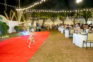 มรภ.เทพสตรี จัดงาน “สำรับกับข้าว 3 บุรี” อย่างงดงามด้วยศิลป์แห่งการจัดสำรับ บูรณาการทุกภาคส่วน ภายใต้การเป็นประธานเปิดงานของผู้ว่าราชการจังหวัดลพบุรี รวมพลัง Soft Power จากนางงาม Mister และศิลปินชื่อดัง ร่วมถ่ายทอดเสน่ห์อาหารท้องถิ่นสู่สังคม เบื้องหลังความสำเร็จเกิดจากการต่อยอดงานวิจัยภาคสนาม สู่การสร้างสรรค์ประสบการณ์อาหารไทยแบบ Fine Dining ยกระดับอาหารท้องถิ่นสู่เวที Soft Power และขับเคลื่อนสู่เศรษฐกิจสร้างสรรค์อย่างเป็นรูปธรรม