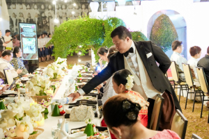 มรภ.เทพสตรี จัดงาน “สำรับกับข้าว 3 บุรี” อย่างงดงามด้วยศิลป์แห่งการจัดสำรับ บูรณาการทุกภาคส่วน ภายใต้การเป็นประธานเปิดงานของผู้ว่าราชการจังหวัดลพบุรี รวมพลัง Soft Power จากนางงาม Mister และศิลปินชื่อดัง ร่วมถ่ายทอดเสน่ห์อาหารท้องถิ่นสู่สังคม เบื้องหลังความสำเร็จเกิดจากการต่อยอดงานวิจัยภาคสนาม สู่การสร้างสรรค์ประสบการณ์อาหารไทยแบบ Fine Dining ยกระดับอาหารท้องถิ่นสู่เวที Soft Power และขับเคลื่อนสู่เศรษฐกิจสร้างสรรค์อย่างเป็นรูปธรรม