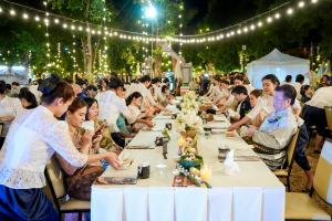 มรภ.เทพสตรี จัดงาน “สำรับกับข้าว 3 บุรี” อย่างงดงามด้วยศิลป์แห่งการจัดสำรับ บูรณาการทุกภาคส่วน ภายใต้การเป็นประธานเปิดงานของผู้ว่าราชการจังหวัดลพบุรี รวมพลัง Soft Power จากนางงาม Mister และศิลปินชื่อดัง ร่วมถ่ายทอดเสน่ห์อาหารท้องถิ่นสู่สังคม เบื้องหลังความสำเร็จเกิดจากการต่อยอดงานวิจัยภาคสนาม สู่การสร้างสรรค์ประสบการณ์อาหารไทยแบบ Fine Dining ยกระดับอาหารท้องถิ่นสู่เวที Soft Power และขับเคลื่อนสู่เศรษฐกิจสร้างสรรค์อย่างเป็นรูปธรรม