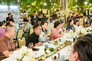 มรภ.เทพสตรี จัดงาน “สำรับกับข้าว 3 บุรี” อย่างงดงามด้วยศิลป์แห่งการจัดสำรับ บูรณาการทุกภาคส่วน ภายใต้การเป็นประธานเปิดงานของผู้ว่าราชการจังหวัดลพบุรี รวมพลัง Soft Power จากนางงาม Mister และศิลปินชื่อดัง ร่วมถ่ายทอดเสน่ห์อาหารท้องถิ่นสู่สังคม เบื้องหลังความสำเร็จเกิดจากการต่อยอดงานวิจัยภาคสนาม สู่การสร้างสรรค์ประสบการณ์อาหารไทยแบบ Fine Dining ยกระดับอาหารท้องถิ่นสู่เวที Soft Power และขับเคลื่อนสู่เศรษฐกิจสร้างสรรค์อย่างเป็นรูปธรรม