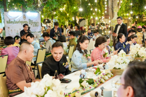 มรภ.เทพสตรี จัดงาน “สำรับกับข้าว 3 บุรี” อย่างงดงามด้วยศิลป์แห่งการจัดสำรับ บูรณาการทุกภาคส่วน ภายใต้การเป็นประธานเปิดงานของผู้ว่าราชการจังหวัดลพบุรี รวมพลัง Soft Power จากนางงาม Mister และศิลปินชื่อดัง ร่วมถ่ายทอดเสน่ห์อาหารท้องถิ่นสู่สังคม เบื้องหลังความสำเร็จเกิดจากการต่อยอดงานวิจัยภาคสนาม สู่การสร้างสรรค์ประสบการณ์อาหารไทยแบบ Fine Dining ยกระดับอาหารท้องถิ่นสู่เวที Soft Power และขับเคลื่อนสู่เศรษฐกิจสร้างสรรค์อย่างเป็นรูปธรรม