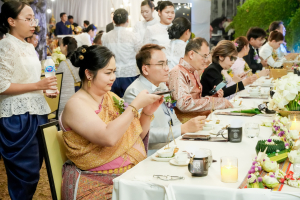 มรภ.เทพสตรี จัดงาน “สำรับกับข้าว 3 บุรี” อย่างงดงามด้วยศิลป์แห่งการจัดสำรับ บูรณาการทุกภาคส่วน ภายใต้การเป็นประธานเปิดงานของผู้ว่าราชการจังหวัดลพบุรี รวมพลัง Soft Power จากนางงาม Mister และศิลปินชื่อดัง ร่วมถ่ายทอดเสน่ห์อาหารท้องถิ่นสู่สังคม เบื้องหลังความสำเร็จเกิดจากการต่อยอดงานวิจัยภาคสนาม สู่การสร้างสรรค์ประสบการณ์อาหารไทยแบบ Fine Dining ยกระดับอาหารท้องถิ่นสู่เวที Soft Power และขับเคลื่อนสู่เศรษฐกิจสร้างสรรค์อย่างเป็นรูปธรรม