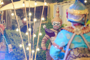 มรภ.เทพสตรี จัดงาน “สำรับกับข้าว 3 บุรี” อย่างงดงามด้วยศิลป์แห่งการจัดสำรับ บูรณาการทุกภาคส่วน ภายใต้การเป็นประธานเปิดงานของผู้ว่าราชการจังหวัดลพบุรี รวมพลัง Soft Power จากนางงาม Mister และศิลปินชื่อดัง ร่วมถ่ายทอดเสน่ห์อาหารท้องถิ่นสู่สังคม เบื้องหลังความสำเร็จเกิดจากการต่อยอดงานวิจัยภาคสนาม สู่การสร้างสรรค์ประสบการณ์อาหารไทยแบบ Fine Dining ยกระดับอาหารท้องถิ่นสู่เวที Soft Power และขับเคลื่อนสู่เศรษฐกิจสร้างสรรค์อย่างเป็นรูปธรรม