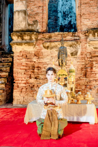 มรภ.เทพสตรี จัดงาน “สำรับกับข้าว 3 บุรี” อย่างงดงามด้วยศิลป์แห่งการจัดสำรับ บูรณาการทุกภาคส่วน ภายใต้การเป็นประธานเปิดงานของผู้ว่าราชการจังหวัดลพบุรี รวมพลัง Soft Power จากนางงาม Mister และศิลปินชื่อดัง ร่วมถ่ายทอดเสน่ห์อาหารท้องถิ่นสู่สังคม เบื้องหลังความสำเร็จเกิดจากการต่อยอดงานวิจัยภาคสนาม สู่การสร้างสรรค์ประสบการณ์อาหารไทยแบบ Fine Dining ยกระดับอาหารท้องถิ่นสู่เวที Soft Power และขับเคลื่อนสู่เศรษฐกิจสร้างสรรค์อย่างเป็นรูปธรรม