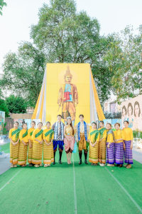 มรภ.เทพสตรี จัดงาน “สำรับกับข้าว 3 บุรี” อย่างงดงามด้วยศิลป์แห่งการจัดสำรับ บูรณาการทุกภาคส่วน ภายใต้การเป็นประธานเปิดงานของผู้ว่าราชการจังหวัดลพบุรี รวมพลัง Soft Power จากนางงาม Mister และศิลปินชื่อดัง ร่วมถ่ายทอดเสน่ห์อาหารท้องถิ่นสู่สังคม เบื้องหลังความสำเร็จเกิดจากการต่อยอดงานวิจัยภาคสนาม สู่การสร้างสรรค์ประสบการณ์อาหารไทยแบบ Fine Dining ยกระดับอาหารท้องถิ่นสู่เวที Soft Power และขับเคลื่อนสู่เศรษฐกิจสร้างสรรค์อย่างเป็นรูปธรรม