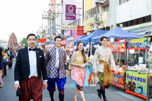 มรภ.เทพสตรี จัดงาน “สำรับกับข้าว 3 บุรี” อย่างงดงามด้วยศิลป์แห่งการจัดสำรับ บูรณาการทุกภาคส่วน ภายใต้การเป็นประธานเปิดงานของผู้ว่าราชการจังหวัดลพบุรี รวมพลัง Soft Power จากนางงาม Mister และศิลปินชื่อดัง ร่วมถ่ายทอดเสน่ห์อาหารท้องถิ่นสู่สังคม เบื้องหลังความสำเร็จเกิดจากการต่อยอดงานวิจัยภาคสนาม สู่การสร้างสรรค์ประสบการณ์อาหารไทยแบบ Fine Dining ยกระดับอาหารท้องถิ่นสู่เวที Soft Power และขับเคลื่อนสู่เศรษฐกิจสร้างสรรค์อย่างเป็นรูปธรรม