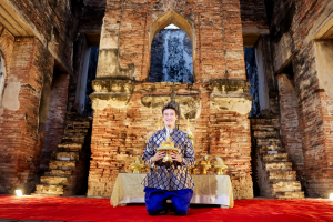 มรภ.เทพสตรี จัดงาน “สำรับกับข้าว 3 บุรี” อย่างงดงามด้วยศิลป์แห่งการจัดสำรับ บูรณาการทุกภาคส่วน ภายใต้การเป็นประธานเปิดงานของผู้ว่าราชการจังหวัดลพบุรี รวมพลัง Soft Power จากนางงาม Mister และศิลปินชื่อดัง ร่วมถ่ายทอดเสน่ห์อาหารท้องถิ่นสู่สังคม เบื้องหลังความสำเร็จเกิดจากการต่อยอดงานวิจัยภาคสนาม สู่การสร้างสรรค์ประสบการณ์อาหารไทยแบบ Fine Dining ยกระดับอาหารท้องถิ่นสู่เวที Soft Power และขับเคลื่อนสู่เศรษฐกิจสร้างสรรค์อย่างเป็นรูปธรรม