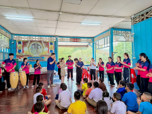 วิชาเอกภาษาอังกฤษ ค.บ. คณะมนุษยศาสตร์ฯ ลงพื้นที่พัฒนาทักษะการอ่านออกเสียงภาษาอังกฤษ เสริมสร้างสมรรถนะวิชาชีพครูสู่โรงเรียนเครือข่าย