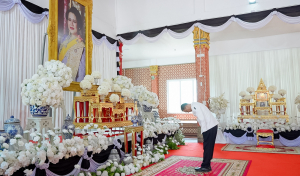 มรภ.เทพสตรี ร่วมพิธีสวดพระพุทธมนต์และเจริญจิตภาวนา อุทิศถวายพระราชกุศลแด่ สมเด็จพระนางเจ้าสิริกิติ์ พระบรมราชินีนาถ พระบรมราชชนนีพันปีหลวง