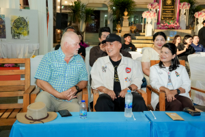 อธิการบดี มรภ.เทพสตรี นำคณะผู้บริหาร เยี่ยมชมเทศกาลกินปลาและของดีเมืองสิงห์ ประจำปี พ.ศ. 2569 พร้อมศึกษาอัตลักษณ์อาหารพื้นถิ่น ต่อยอดโครงการ 