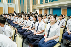 รร.สาธิต มรภ.เทพสตรี จัดพิธีมอบประกาศนียบัตรการสำเร็จการศึกษาแก่นักเรียนชั้นมัธยมศึกษาปีที่ 3 และชั้นมัธยมศึกษาปีที่ 6 ประจำปีการศึกษา 2568