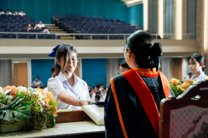 รร.สาธิต มรภ.เทพสตรี จัดพิธีมอบประกาศนียบัตรการสำเร็จการศึกษาแก่นักเรียนชั้นมัธยมศึกษาปีที่ 3 และชั้นมัธยมศึกษาปีที่ 6 ประจำปีการศึกษา 2568