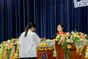 รร.สาธิต มรภ.เทพสตรี จัดพิธีมอบประกาศนียบัตรการสำเร็จการศึกษาแก่นักเรียนชั้นมัธยมศึกษาปีที่ 3 และชั้นมัธยมศึกษาปีที่ 6 ประจำปีการศึกษา 2568