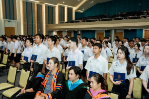 รร.สาธิต มรภ.เทพสตรี จัดพิธีมอบประกาศนียบัตรการสำเร็จการศึกษาแก่นักเรียนชั้นมัธยมศึกษาปีที่ 3 และชั้นมัธยมศึกษาปีที่ 6 ประจำปีการศึกษา 2568