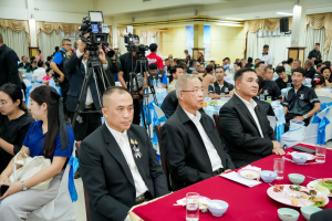 อธิการบดี มรภ.เทพสตรี รับรางวัลเชิดชูเกียรติ 