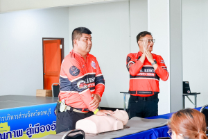 มรภ.เทพสตรี ร่วมรับมอบเครื่อง AED และฝึกทักษะการกู้ชีพพื้นฐาน (CPR) เสริมความพร้อมด้านความปลอดภัยเชิงรุกสู่รั้วมหาวิทยาลัย