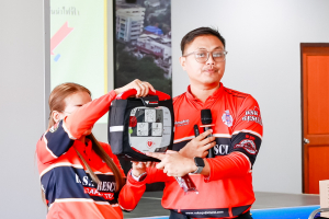 มรภ.เทพสตรี ร่วมรับมอบเครื่อง AED และฝึกทักษะการกู้ชีพพื้นฐาน (CPR) เสริมความพร้อมด้านความปลอดภัยเชิงรุกสู่รั้วมหาวิทยาลัย