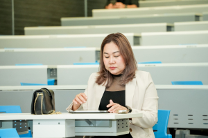 มรภ.เทพสตรี จัดแสดงวิสัยทัศน์และลงคะแนนหยั่งเสียงผู้มีสิทธิเข้ารับการสรรหาเป็นผู้อำนวยการสำนักศิลปะและวัฒนธรรม