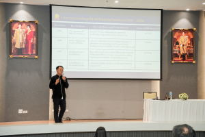 มรภ.เทพสตรี จัดแสดงวิสัยทัศน์และลงคะแนนหยั่งเสียงผู้มีสิทธิเข้ารับการสรรหาเป็นผู้อำนวยการสำนักศิลปะและวัฒนธรรม