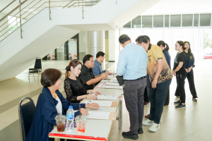 มรภ.เทพสตรี จัดแสดงวิสัยทัศน์และลงคะแนนหยั่งเสียงผู้มีสิทธิเข้ารับการสรรหาเป็นผู้อำนวยการสำนักศิลปะและวัฒนธรรม