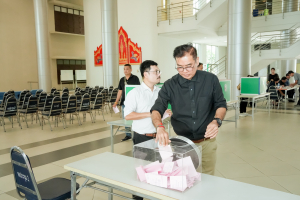 มรภ.เทพสตรี จัดแสดงวิสัยทัศน์และลงคะแนนหยั่งเสียงผู้มีสิทธิเข้ารับการสรรหาเป็นผู้อำนวยการสำนักศิลปะและวัฒนธรรม