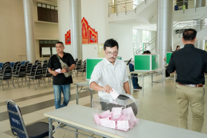 มรภ.เทพสตรี จัดแสดงวิสัยทัศน์และลงคะแนนหยั่งเสียงผู้มีสิทธิเข้ารับการสรรหาเป็นผู้อำนวยการสำนักศิลปะและวัฒนธรรม