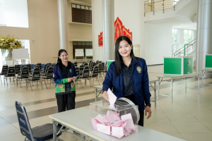 มรภ.เทพสตรี จัดแสดงวิสัยทัศน์และลงคะแนนหยั่งเสียงผู้มีสิทธิเข้ารับการสรรหาเป็นผู้อำนวยการสำนักศิลปะและวัฒนธรรม