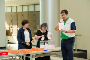 มรภ.เทพสตรี จัดแสดงวิสัยทัศน์และลงคะแนนหยั่งเสียงผู้มีสิทธิเข้ารับการสรรหาเป็นผู้อำนวยการสำนักศิลปะและวัฒนธรรม