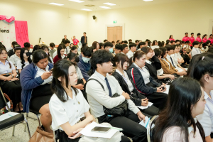 คณะมนุษยศาสตร์ฯ จัดพิธีปัจฉิมนิเทศนักศึกษาชั้นปีที่ 4 ประจำปีการศึกษา 2568