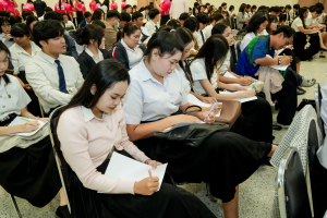 คณะมนุษยศาสตร์ฯ จัดพิธีปัจฉิมนิเทศนักศึกษาชั้นปีที่ 4 ประจำปีการศึกษา 2568