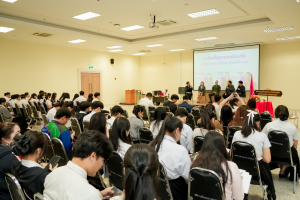 คณะมนุษยศาสตร์ฯ จัดพิธีปัจฉิมนิเทศนักศึกษาชั้นปีที่ 4 ประจำปีการศึกษา 2568