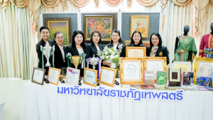 มรภ.เทพสตรี รับรางวัลเชิดชูเกียรติ คนดีศรีลพบุรี สาขาหน่วยงานภาครัฐ ครั้งที่ 12 ประจำปี พ.ศ. 2568 ตอกย้ำบทบาทสถาบันต้นแบบผู้สร้างคุณประโยชน์ต่อสังคมและท้องถิ่น